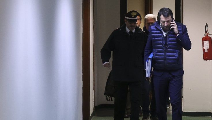 Processo Open Arms, l'ex premier Conte: "Con Salvini clima incandescente, mi voleva fare apparire debole. Mai sentito parlare di terroristi a bordo”