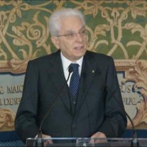 Primo maggio, Mattarella avverte: "Il lavoro è legato alla democrazia"
