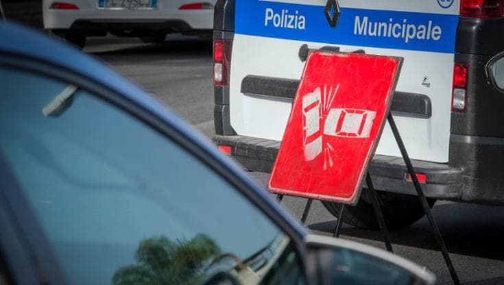 Scontro fra due auto a Carini, morto un insegnante cinquantenne