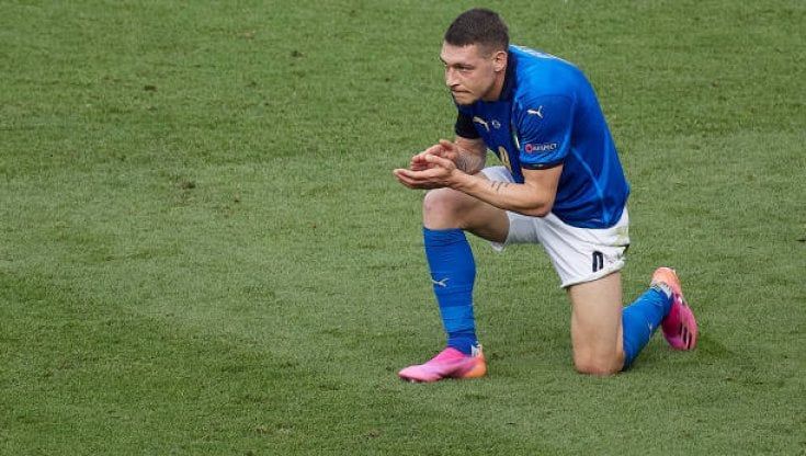 Europei, associazione calciatori schierata con l'Italia: "Basta diffamare gli azzurri, siamo tutti contro il razzismo"