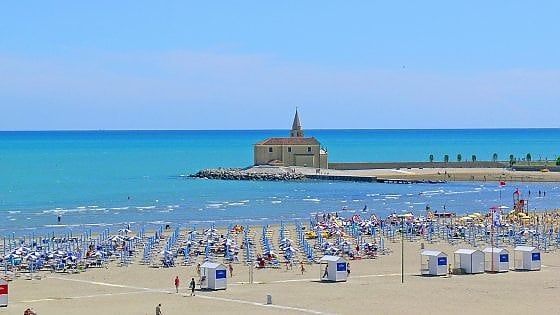 Caorle, gioiello antico posato sulla Laguna