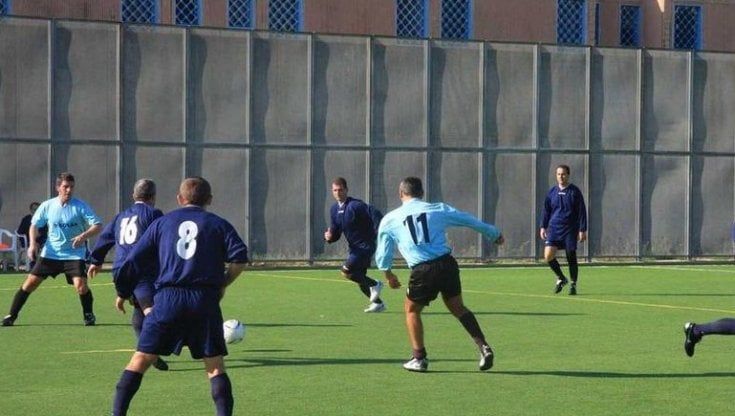 Stringara dalla A ai detenuti: "Il calcio è libertà provvisoria"