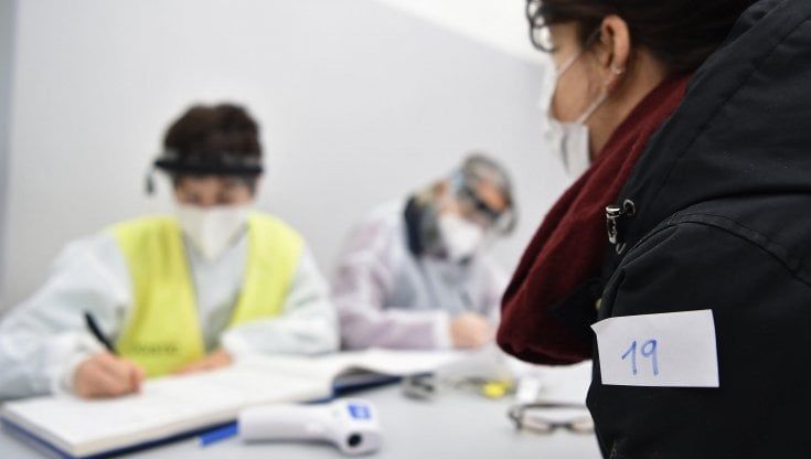 Coronavirus, il mistero del doppio Rt che confonde i dati e i colori del Lazio (e delle altre Regioni)