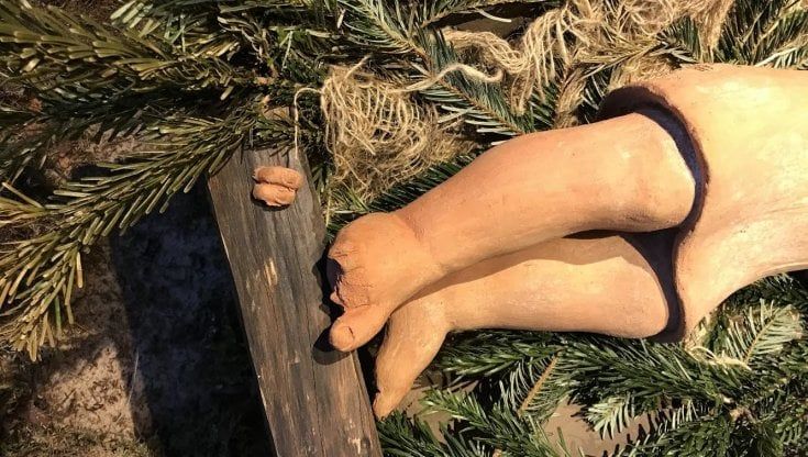 "Invadono" il presepe per fare selfie, danneggiata la pregiata terracotta di Gesù in Duomo a Firenze