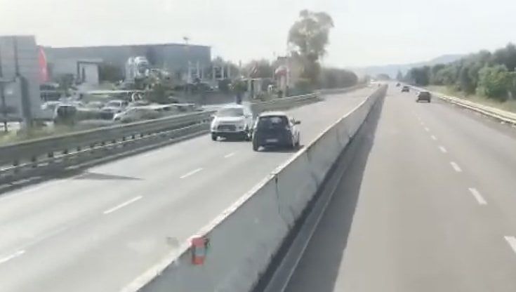 Auto contromano sulla statale fra Bari e Brindisi: due morti e un ferito