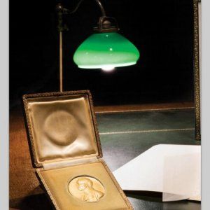Torino, battuta all'asta per 100mila euro la medaglia Nobel di Quasimodo