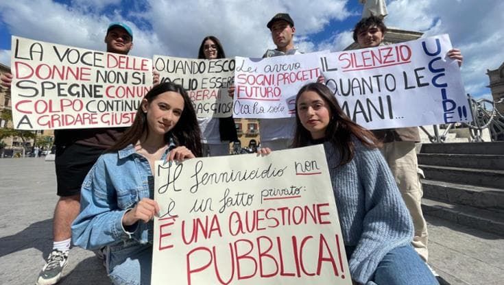 Manifestazione dei baby no-violence in piazza a Palermo: “Protestiamo contro le ingiustizie”