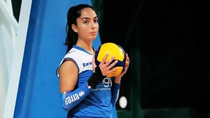 La procura su Simona Cinà: hanno provato a salvarla, trovato alcol nella villa