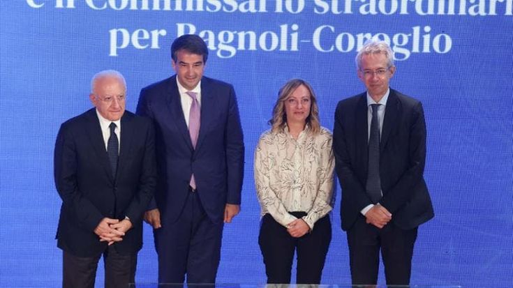 Bagnoli, De Luca: “La foto con Meloni e Fitto è come il Salvator Mundi di Leonardo da Vinci. Mi è costata 1,2 miliardi"