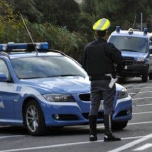 Genova, gruppo WhatsApp per segnalare posti blocco non è reato 