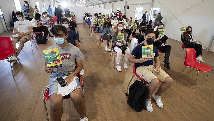 Lo studio spagnolo pubblicato su Lancet: “Più anticorpi con la vaccinazione eterologa”