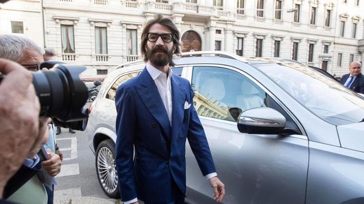 Delfin, altre quattro banche per il prestito a Leonardo Maria Del Vecchio