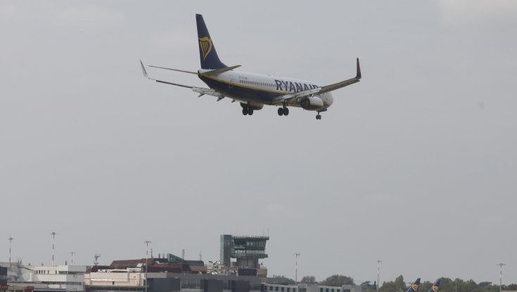 Dagli hotel ai catering, il turismo alla prova della recessione. Compagnie aeree in pole position, Ryanair la favorita