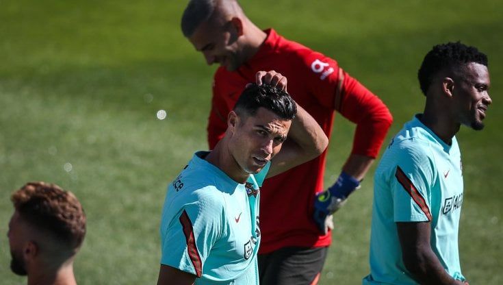 Cristiano Ronaldo riabbraccia lo United: "Di nuovo a casa, miglior scelta possibile"