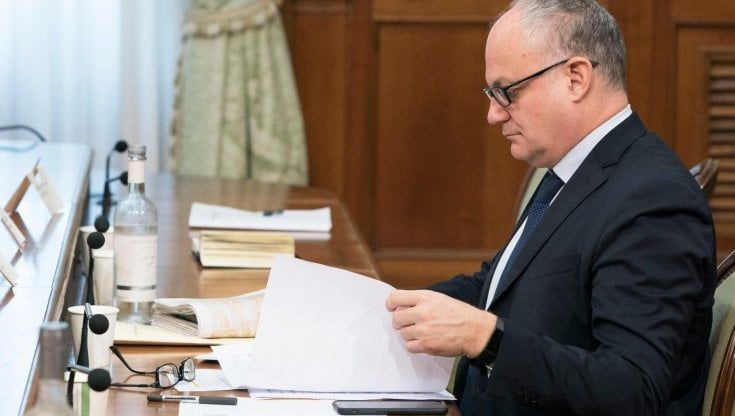 Mano tesa al mondo di commercianti, artigiani, nuove professioni: così i "Ristori" sdoganano le partite Iva