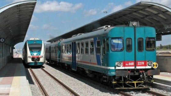 Da Palermo Notarbartolo all'aeroporto: il treno non c'è ancora, ma arriva il bus Trenitalia