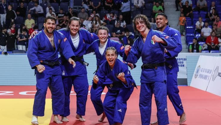 Judo, l’Italia chiude gli Europei con l’argento a squadre miste