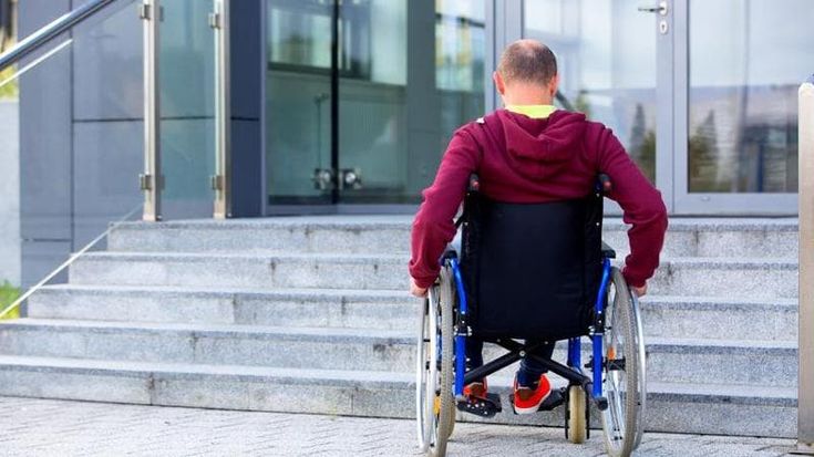 Disabilità, barriere architettoniche: solo una città capoluogo su tre ha un piano per eliminarle