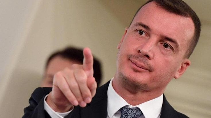 Casalino, Corona e l’opposizione del gozzo: gli asterischi della settimana