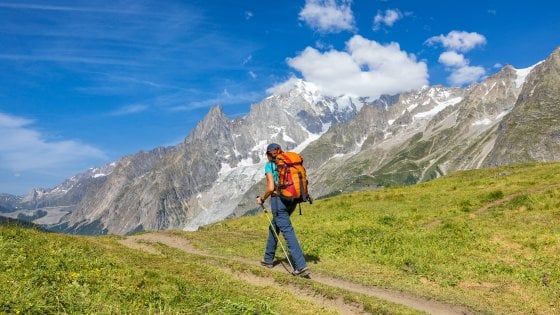 Doctor House: i dolori di Gilberto novello escursionista la gita in montagna finisce male