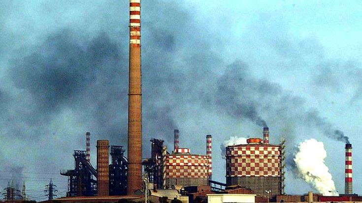 Acciaio, la grande paura di Taranto: per l’ex Ilva spunta l’ipotesi Arvedi