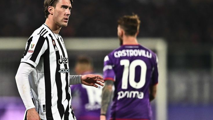 Fiorentina, insulti a Vlahovic: per i viola multa da diecimila euro