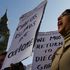 Trump se la prende con Londra per le isole Chagos: “Stupidi a cederle”. Plauso di Farage e tories