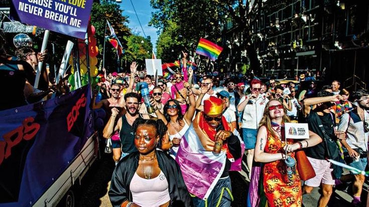 Quello che ho capito del woke: è meglio un insulto umano che diventare un acronimo