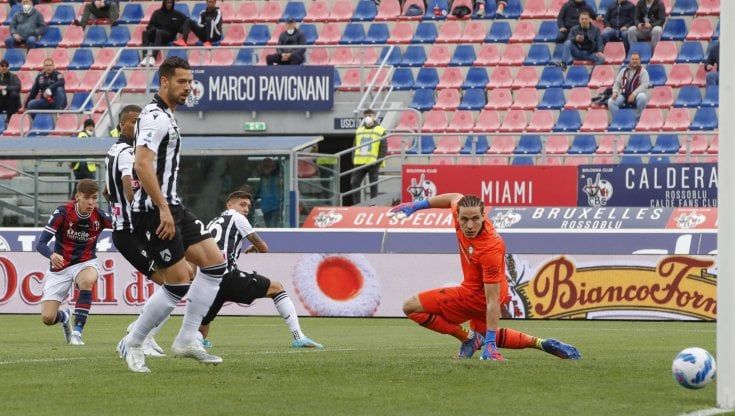 Bologna-Udinese. Un club ambizioso ora prenderebbe il diesse Sartori, ma dandogli libertà