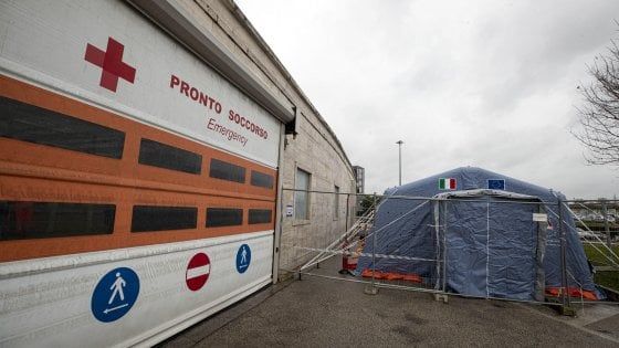 Contagiato da coronavirus, scappa dall'ospedale di Como e torna a casa nella Bergamasca: denunciato un 71enne