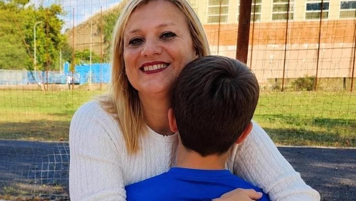 La maestra prende le ferie per l’alunno in ospedale: “Mattia è come un figlio”