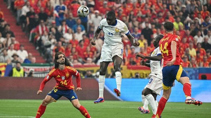 Spagna-Francia, i gol nel silenzio: il telecronista Bizzotto è senza voce