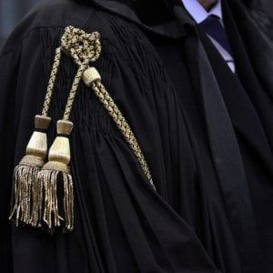 Abusi sui figli che ritrattano, padre risarcito con 400mila euro per i 1000 giorni di galera