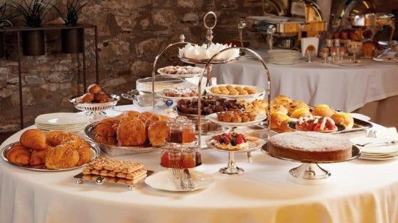 Niente "assalto" e prodotti di qualità, ecco le regole del buffet moderno