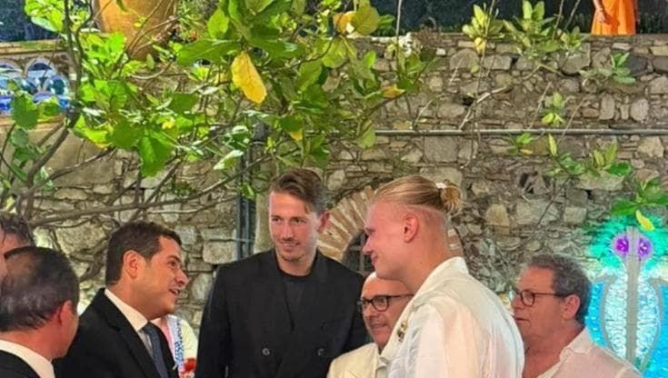 Haaland in Sicilia, il bomber del ManCity fra l’evento di Dolce & Gabbana e le vacanze sull’isola