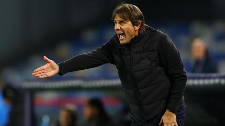 Conte: “La squadra è con me e starà sempre con me...”