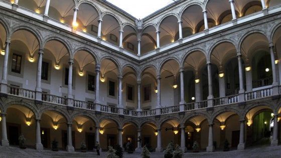 Finanziaria, via alla maratona. Musumeci: "Tagli dolorosi, Regione fortemente indebitata"