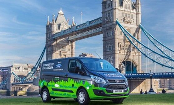 Idea Ford per Londra, aria più pulita con la tecnologia ibrida