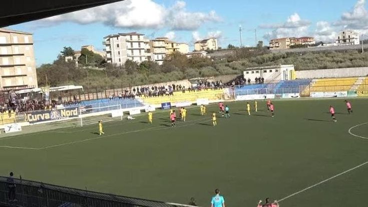 Serie D, Castrumfavara-Athletic Club Palermo: il pallone entra da fuori. Non omologato il risultato