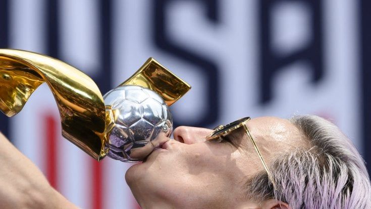 Stati Uniti, riconosciuta la parità salariale tra calcio femminile e maschile