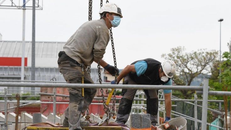 Puglia, nel 2021 economia cresciuta del 6 per cento. Bankitalia: "Industria a livelli pre-pandemia. Ma disoccupazione al 14,6%"