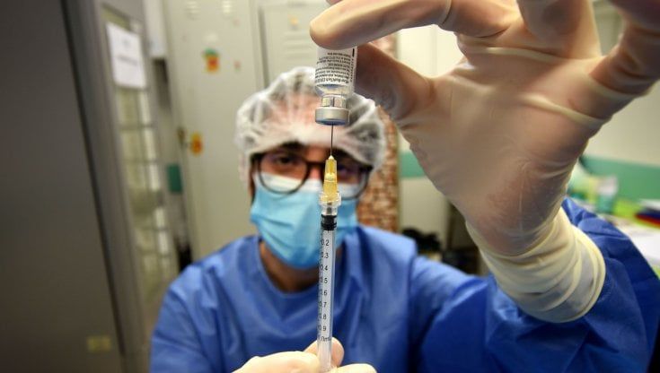La Regione in soccorso dei medici senza vaccini, in arrivo 32 mila dosi