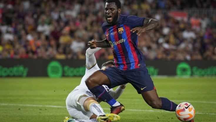 Kessié, Juventus e Napoli ci credono: può lasciare il Barcellona se non verrà tesserato