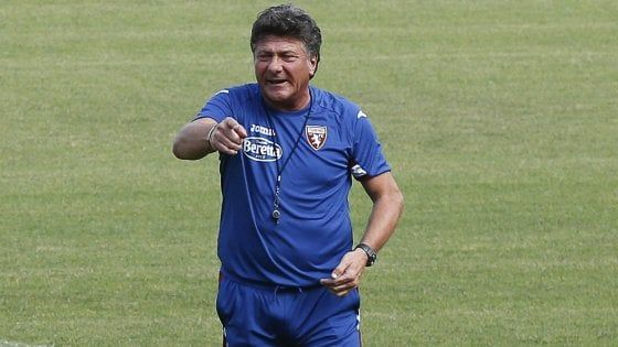 Torino, Mazzarri: "Passare il turno a ogni costo"