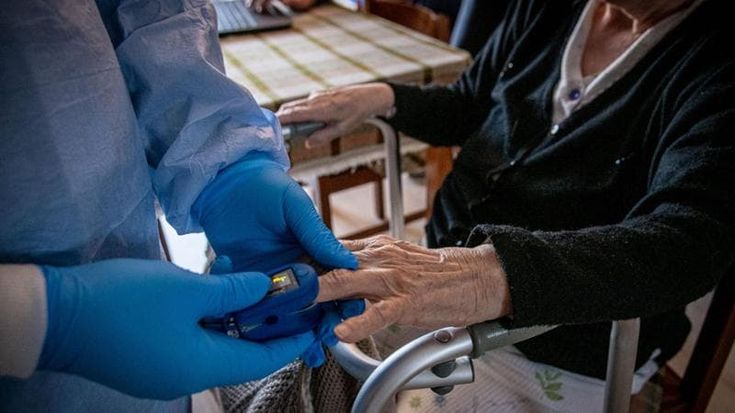 Sanità in Lombardia, assistenza medica a domicilio per 226mila malati cronici: l’obiettivo per il 2026 fissato dal Pnrr