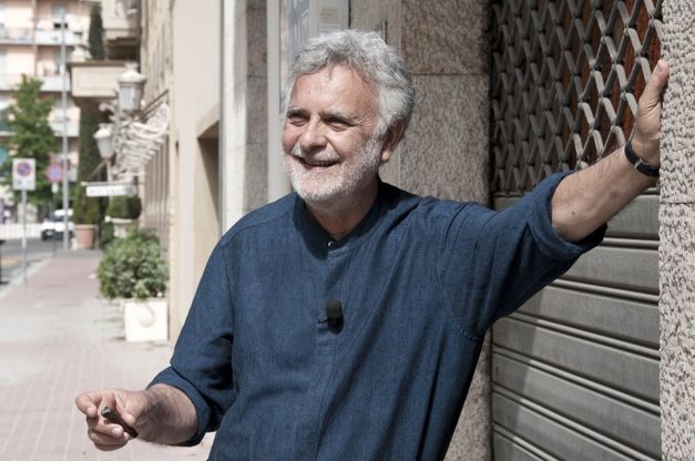 Tutti a letto, ma in teatro