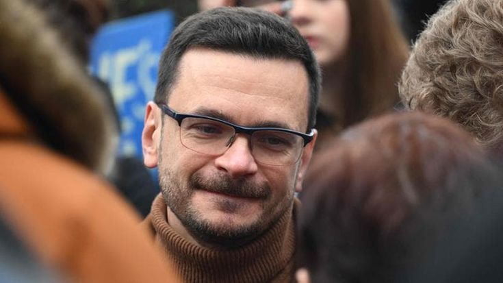 Il dissidente Yashin: “In Russia elezioni farsa che allungano la guerra. Ci sarà la mobilitazione”