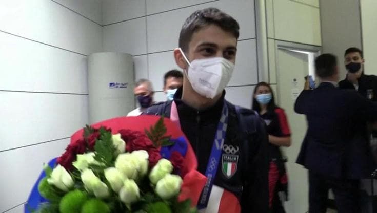 Tokyo 2020, rientro trionfale a Fiumicino per Vito Dell'Aquila