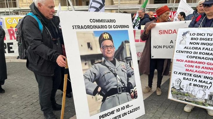 Cortocircuito Pd, in piazza contro Gualtieri (e il termovalorizzatore) anche l’ex deputato Miccoli