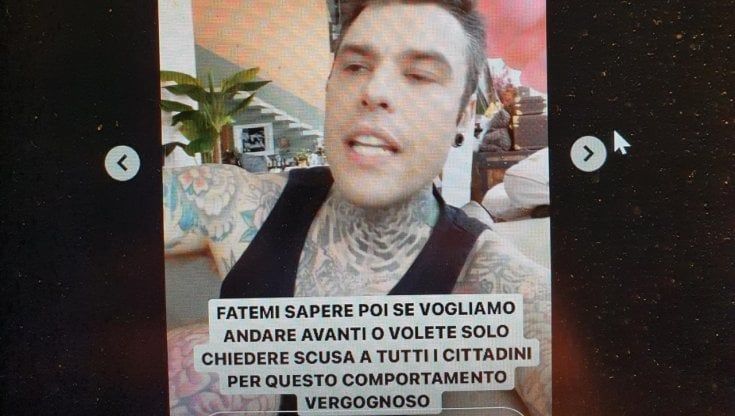 La polemica sul vaccino alla nonna, Fedez alla regione Lombardia: "Fontana e Moratti, chiedete almeno scusa"